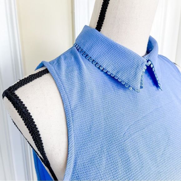 Cece Size Small Sky Baby Blue Fancy Laced Collar Sleeveless Top Silver Button - Picture 7 of 16